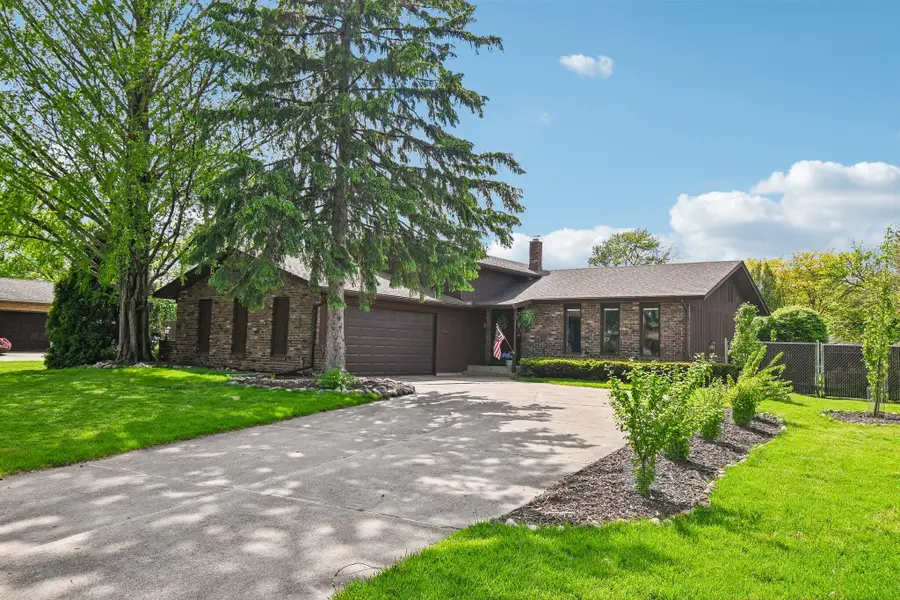 9618 Walnut Drive, Munster, IN 46321 - #2