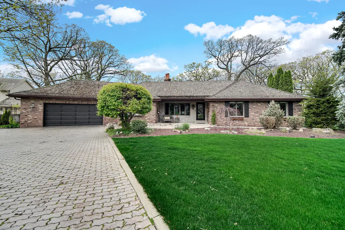 9894 W Oakridge Drive, Saint John, IN 46373 - #1