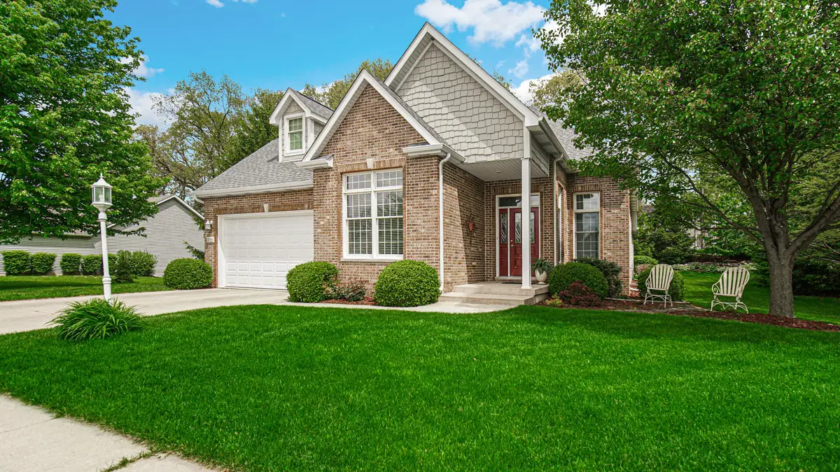 239 Edgewood Drive, Valparaiso, IN 46385 - #1