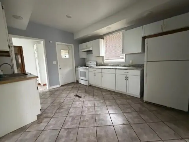 529 S Brookfield Street, South Bend, IN 46619 - #3