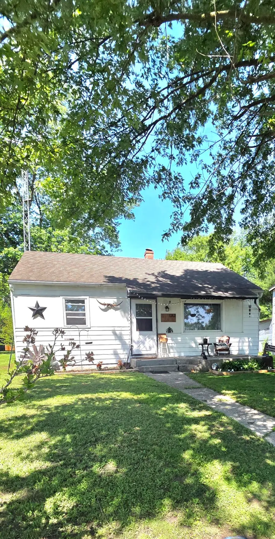 410 N Polk Street, Morocco, IN 47963 - #2