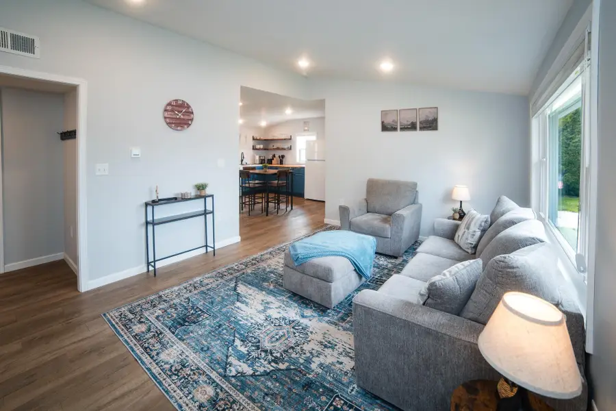 510 Emmettsburg Avenue, Valparaiso, IN 46385 - #3
