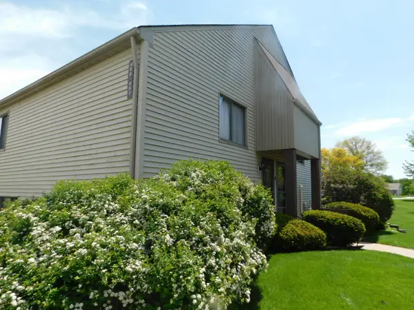 955 Millpond Road, Valparaiso, IN 46385