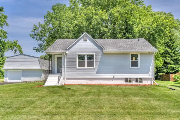 2851 44th Street, Highland, IN 46322