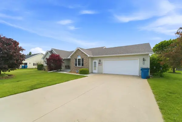 324 Forsythia Street Se, DeMotte, IN 46310