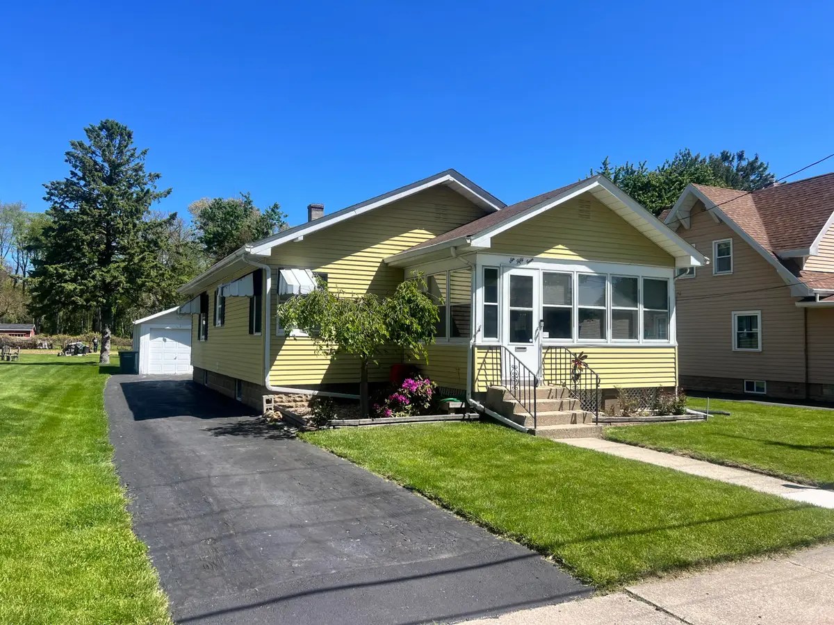 654 Bond Avenue, Valparaiso, IN 46385 - #1