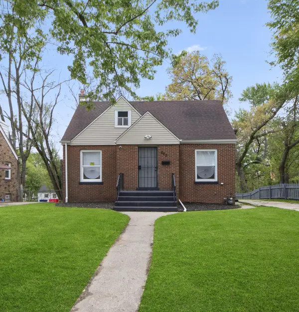 825 E 43rd Place, Gary, IN 46409