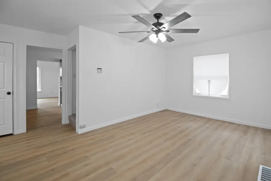 825 E 43rd Place, Gary, IN 46409 - #3