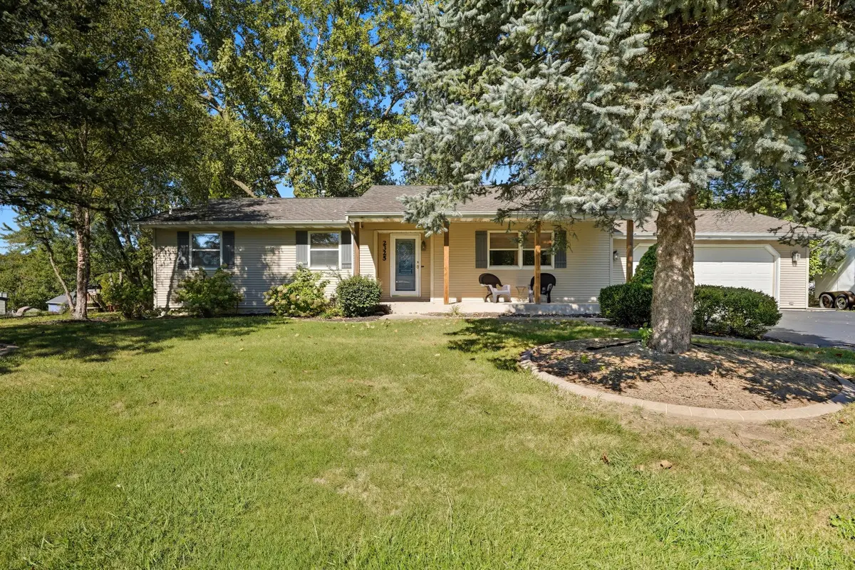 2325 Drop Anchor Drive, Crown Point, IN 46307 - #1