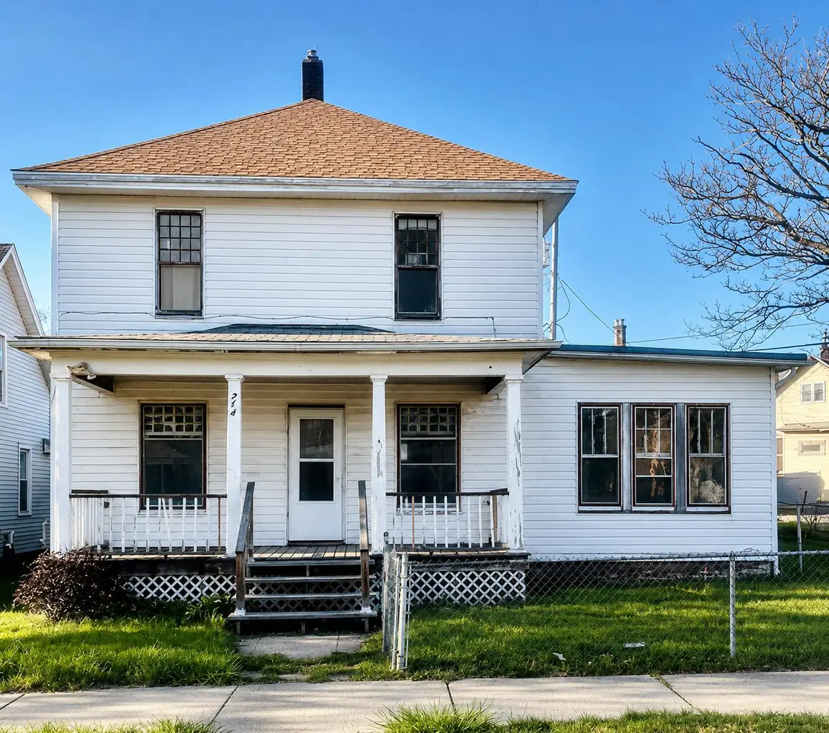 714 E 10th Street, Michigan City, IN 46360 - #1