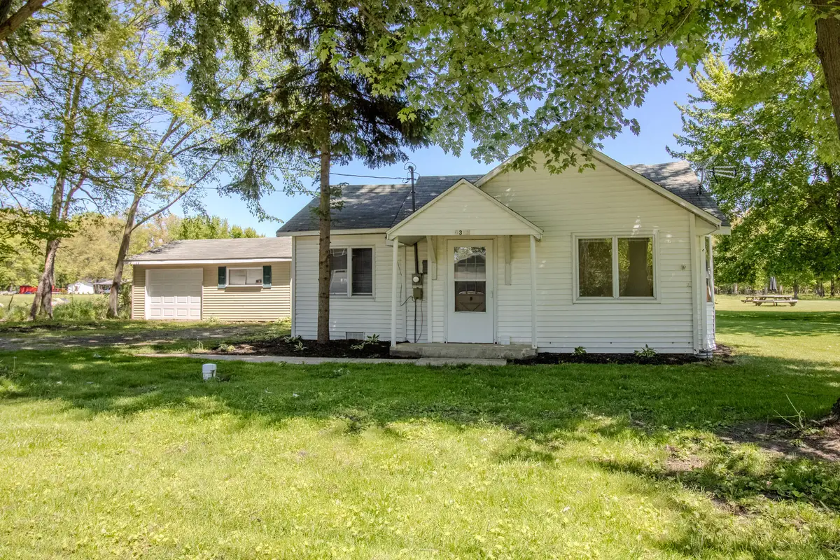 5374 S State Road 10, Knox, IN 46534 - #1