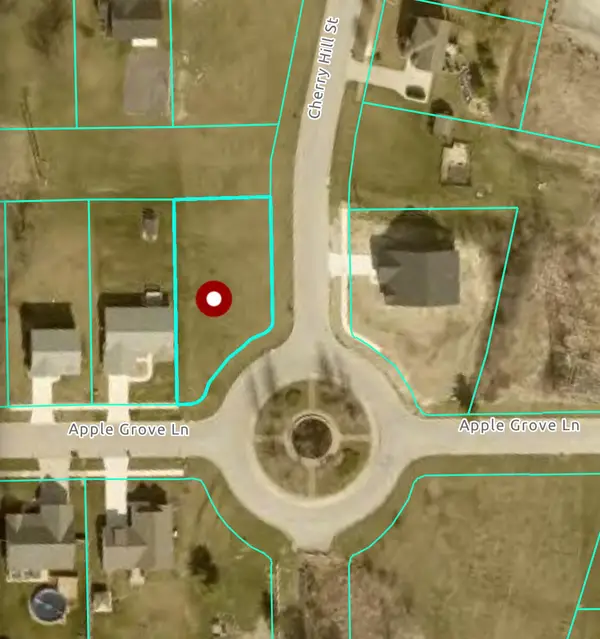 283 Apple Grove Lane, Valparaiso, IN 46385