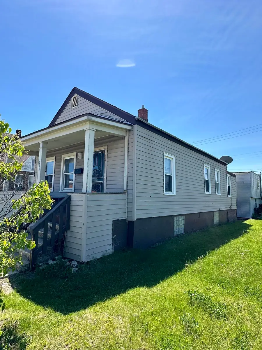 814 Summer Street, Hammond, IN 46320 - #3