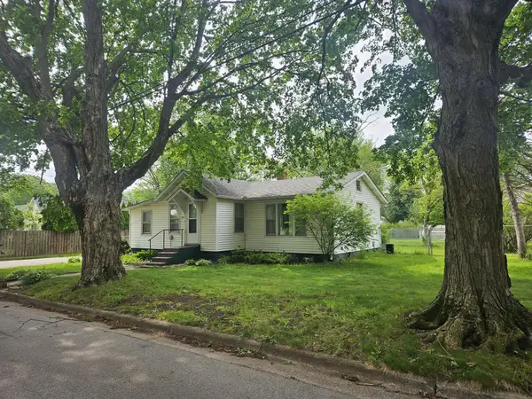 206 E 16th Street, La Porte, IN 46350