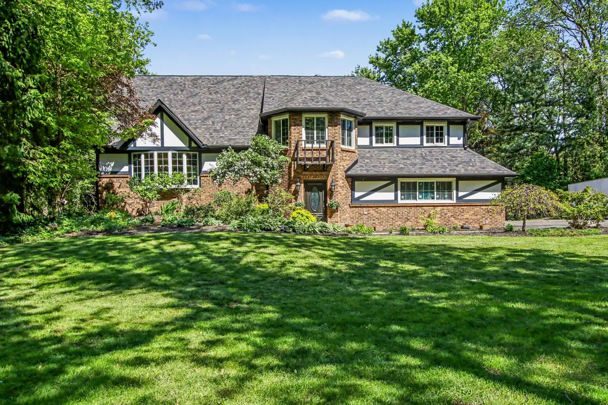 887 N 400 E, Valparaiso, IN 46383 - #1