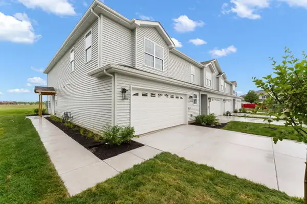 9561 Luebcke Lane, Crown Point, IN 46307