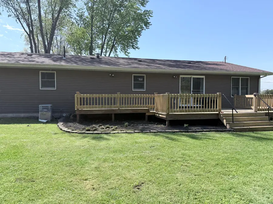 11551 N 900 W, Demotte, IN 46310 - #3