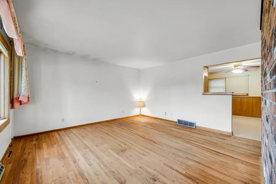 519 N Jay Avenue, Griffith, IN 46319 - #3