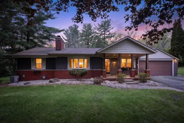 54851 N Pine Road, South Bend, IN 46628