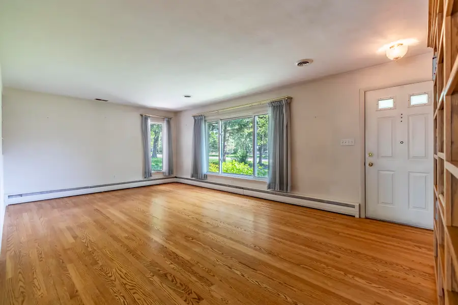 9430 Hilltop Drive, Saint John, IN 46373 - #3