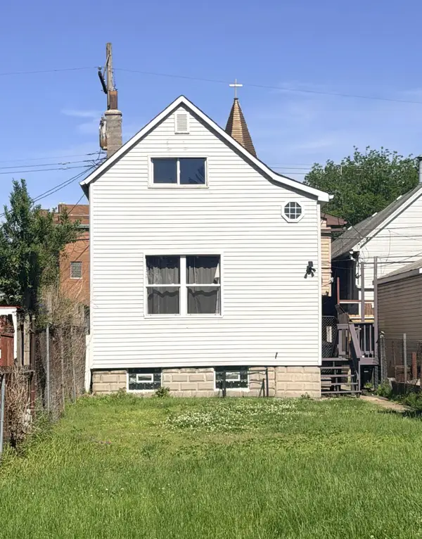 4935 Baring Avenue, East Chicago, IN 46312