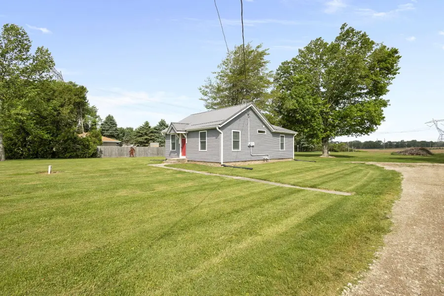 8951 E Chicago Road, New Carlisle, IN 46552 - #2