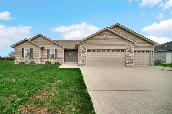 168 Meadow Lane, Wheatfield, IN 46392