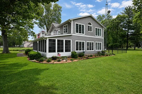 6019 S State Road 10, Knox, IN 46534