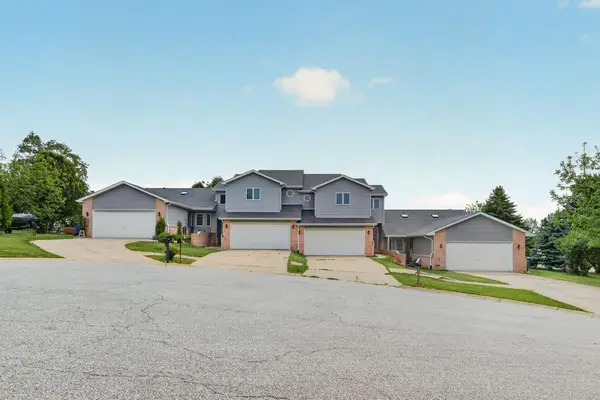 401 Dogwood Court, Hebron, IN 46341