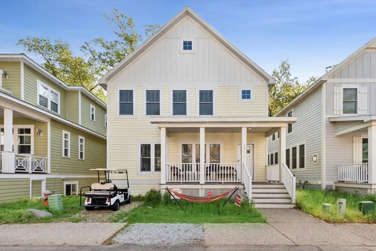 204 Mary Lane, Michigan City, IN 46360 - #1