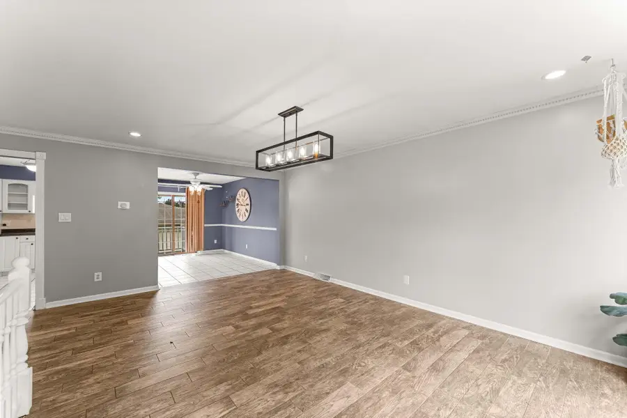 9138 Southmoor Avenue, Highland, IN 46322 - #3