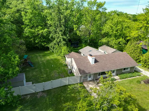 510 E Oak Hill Road, Porter, IN 46304