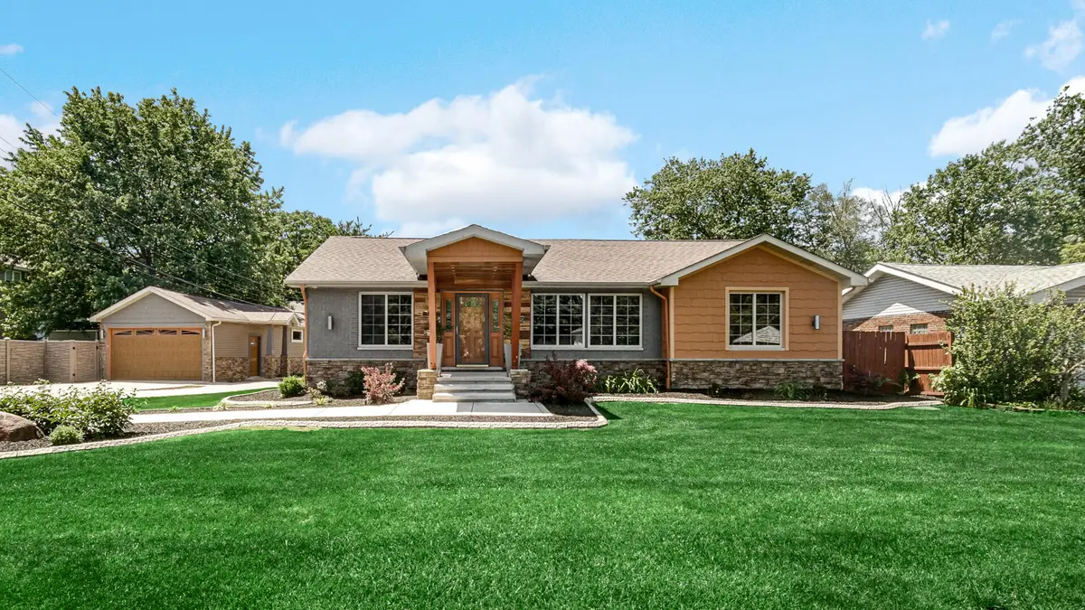 8432 Greenwood Avenue, Munster, IN 46321 - #1