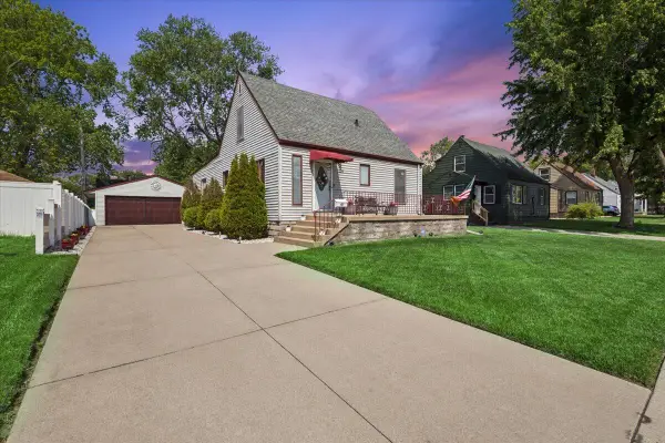 7126 Montana Avenue, Hammond, IN 46323