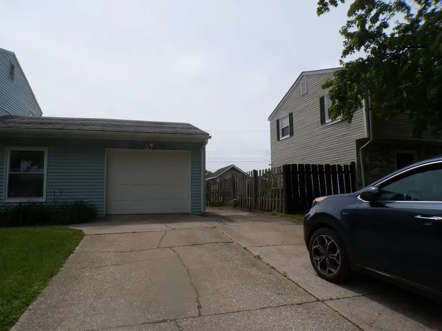378 Briarwood Drive, Valparaiso, IN 46385 - #3