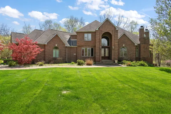 2 Timber Ridge Court, Valparaiso, IN 46385