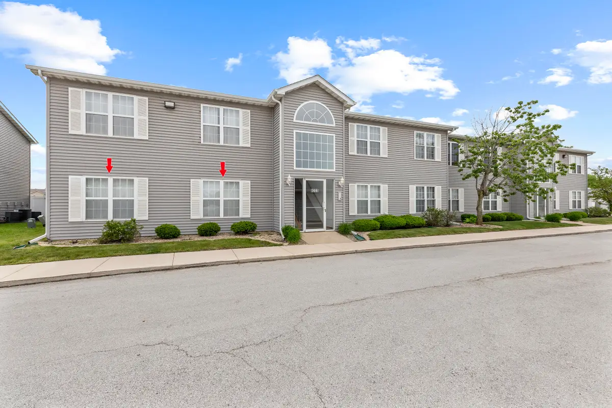 8222 Lincoln Circle #C, Merrillville, IN 46410 - #1