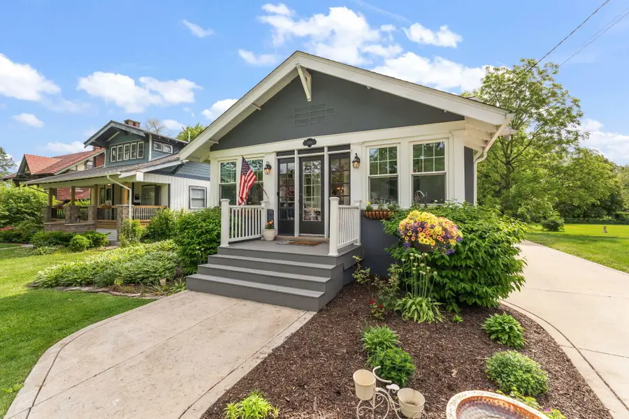 504 S Court Street, Crown Point, IN 46307 - #2