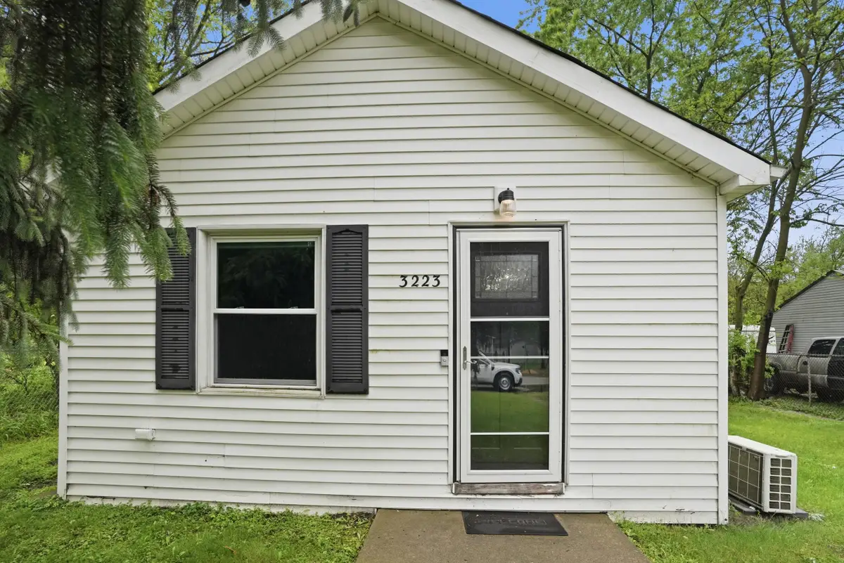 3223 E 35th Place, Lake Station, IN 46405 - #1