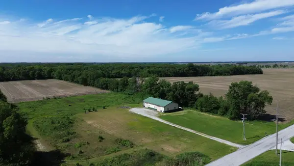 2729 W 1450 N, Wheatfield, IN 46392