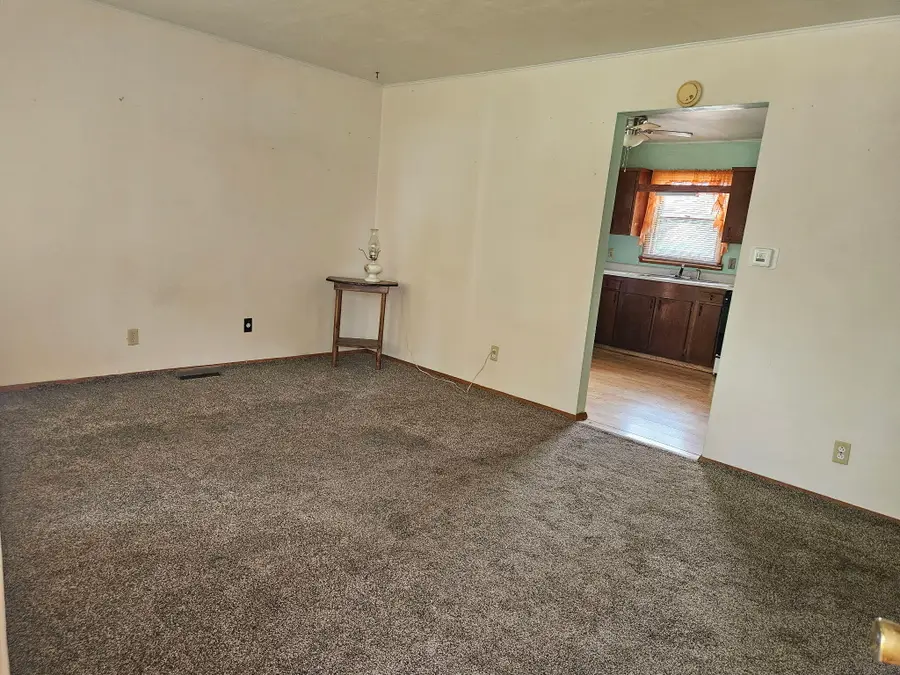 606 N Race Street, Monon, IN 47959 - #3