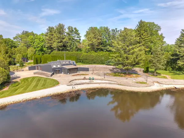 10 S Vine Drive, Hebron, IN 46341