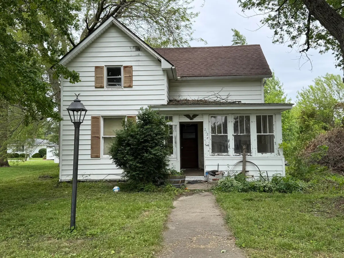 212 E Howard Street, Brook, IN 47922 - #1