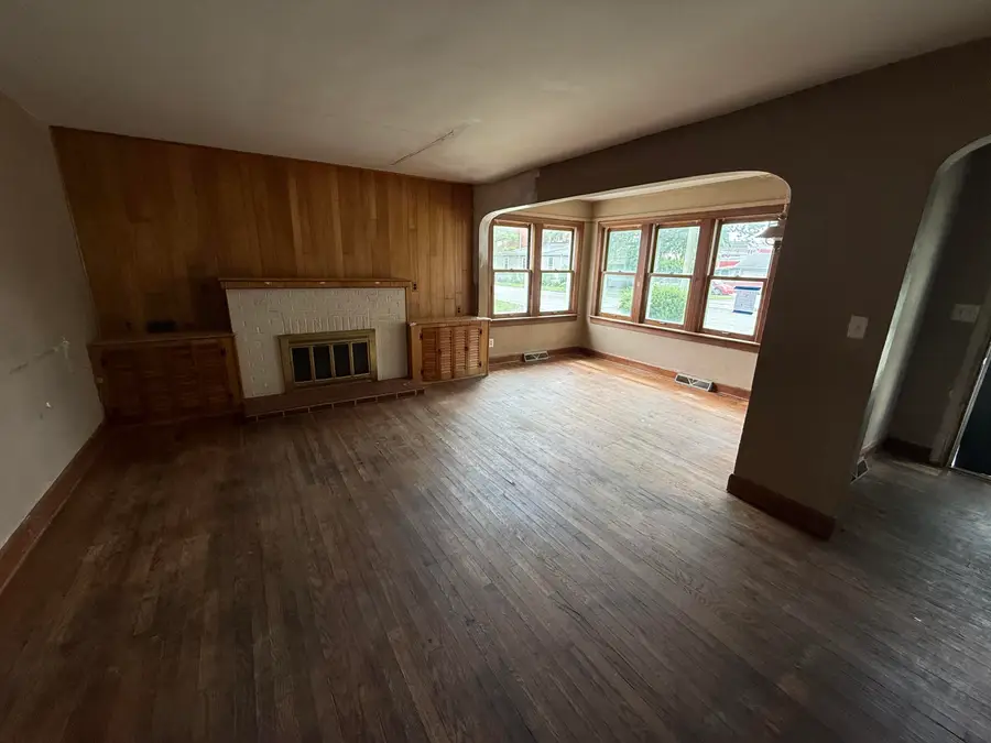 118 W Spring Street, Winamac, IN 46996 - #2