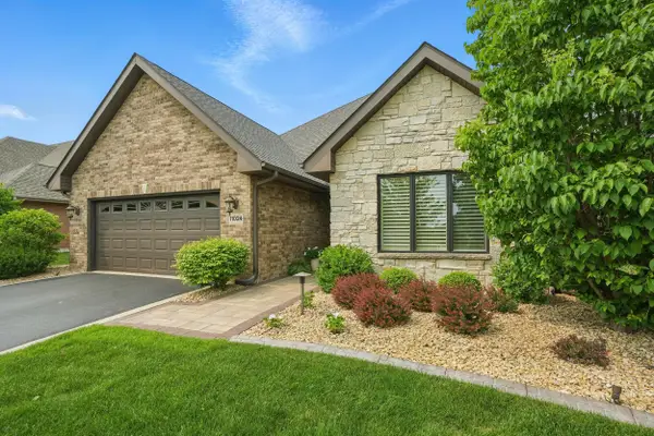 11024 Lake Central Drive, St. John, IN 46373