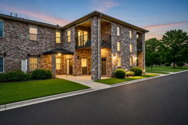 1346 Parke Drive, Crown Point, IN 46307