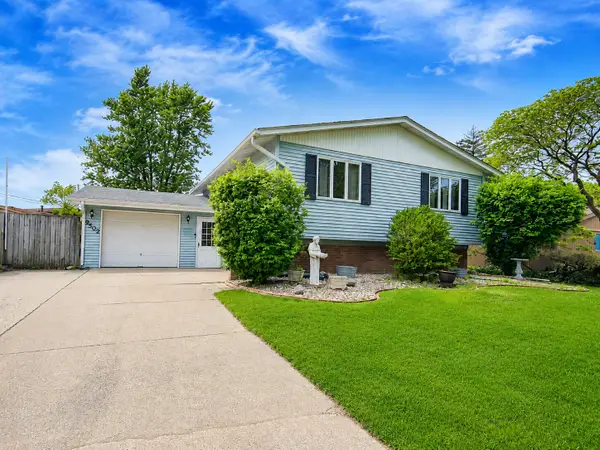 9502 Forrest Drive, Highland, IN 46322