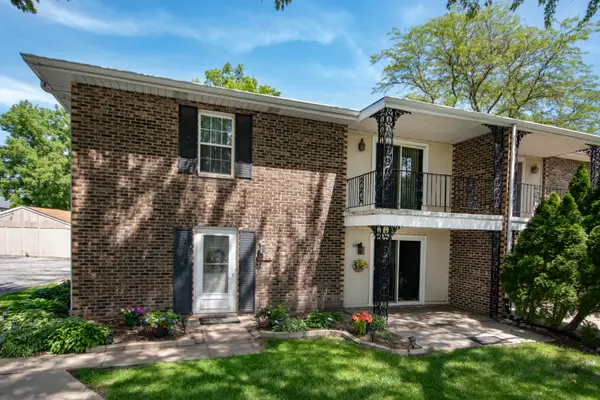 1904 Burgundy Street, Schererville, IN 46375