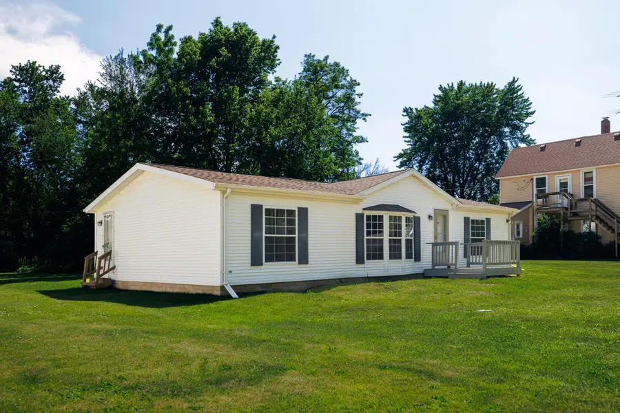 605 E Washington Street, Morocco, IN 47963 - #2