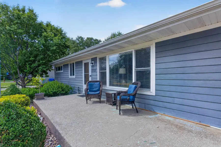 1208 E Farragut Street, Crown Point, IN 46307 - #2